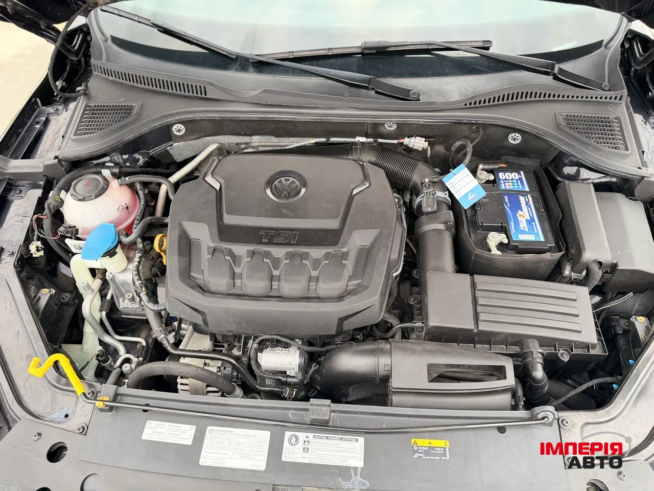 Volkswagen Passat - фото 8