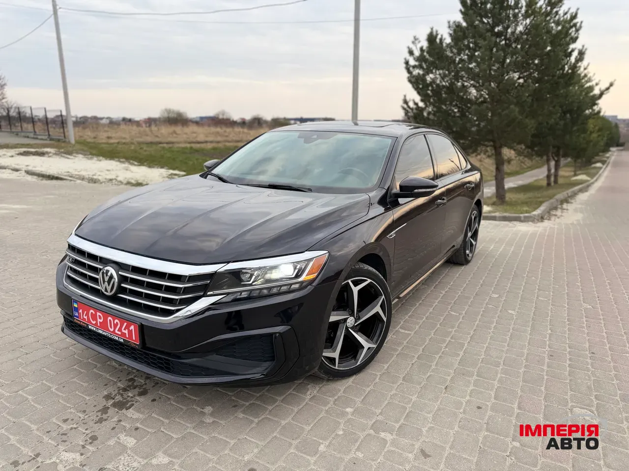 Volkswagen Passat - фото 3