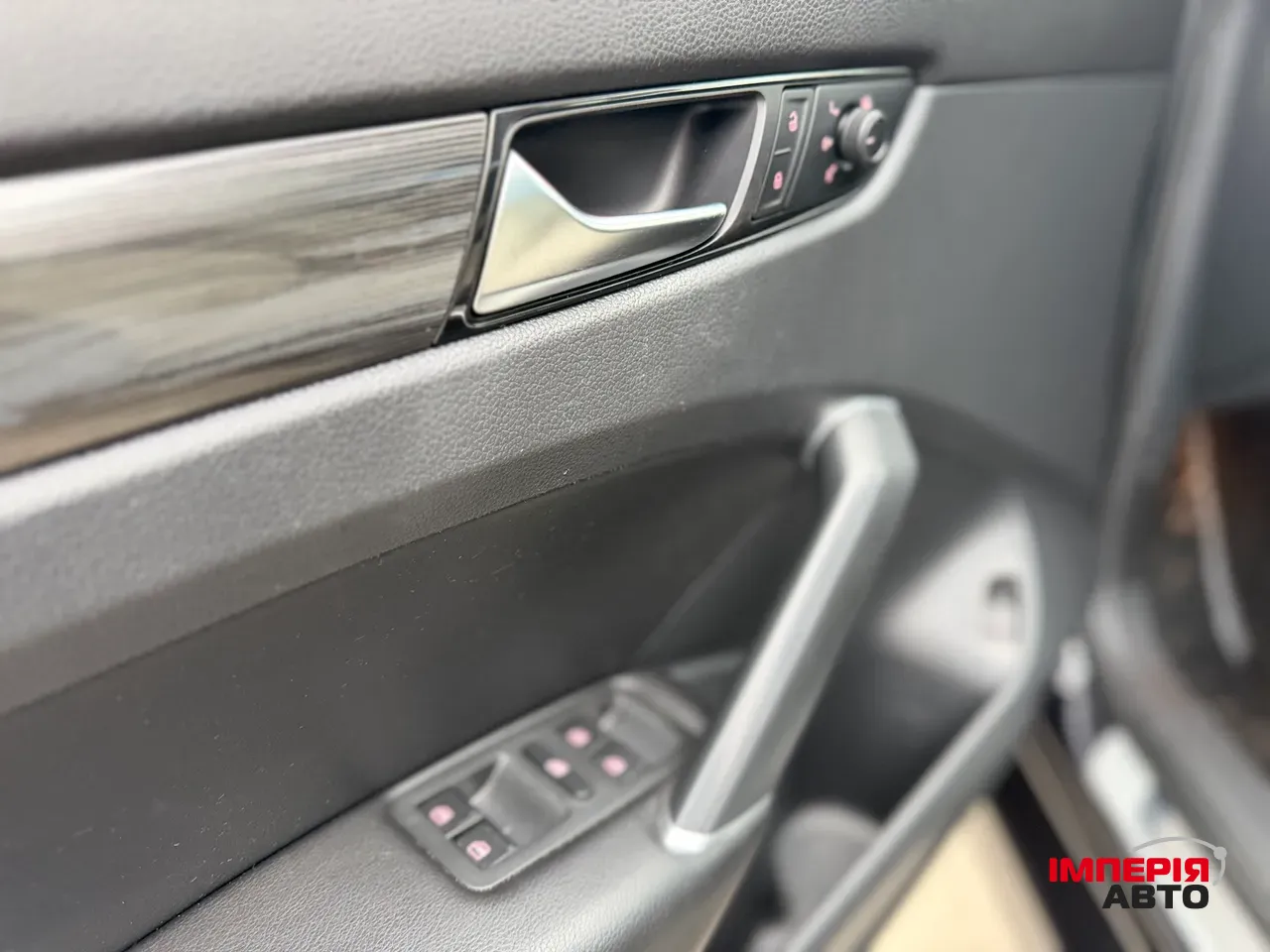 Volkswagen Passat - фото 21