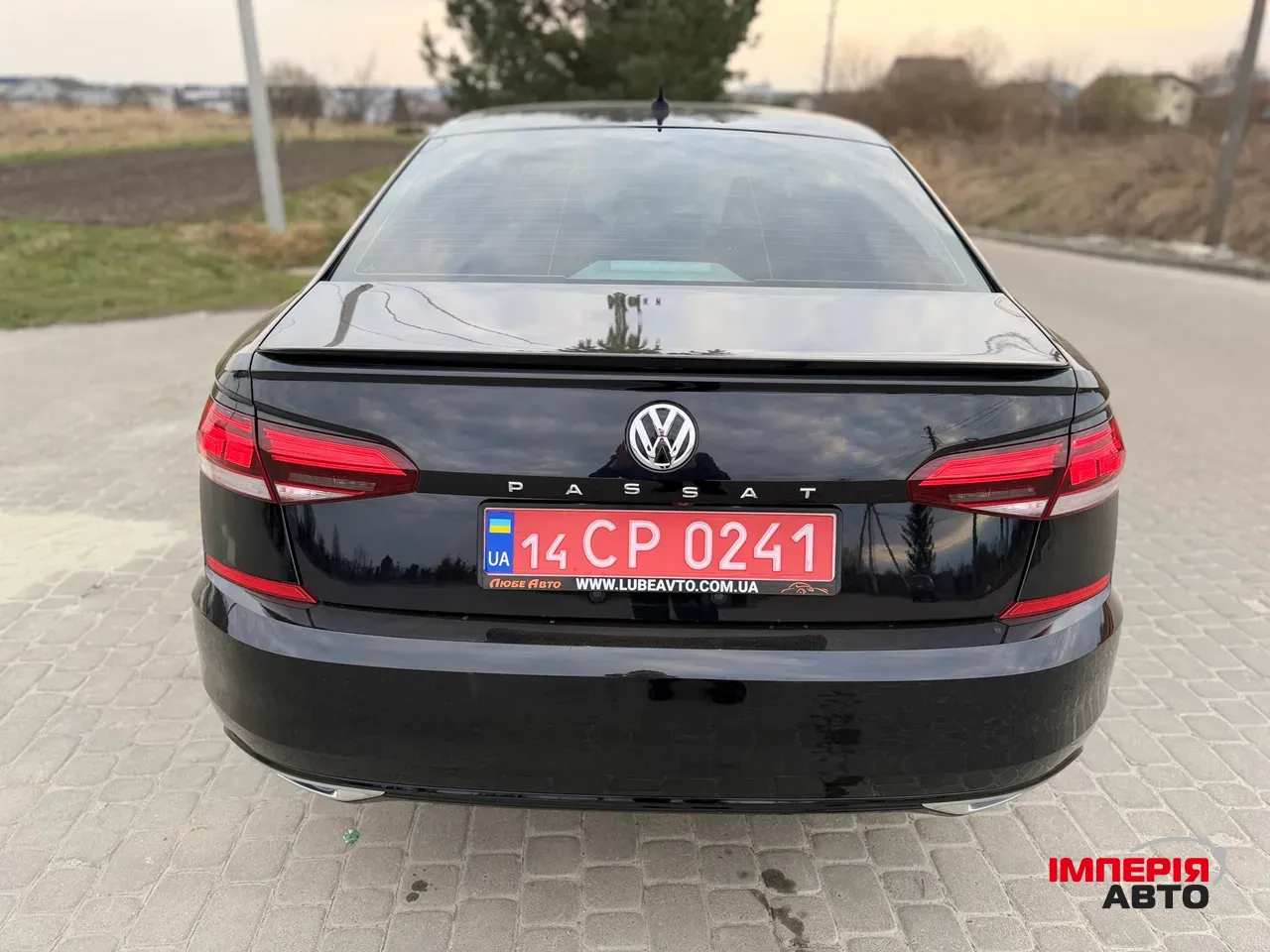 Volkswagen Passat - фото 10