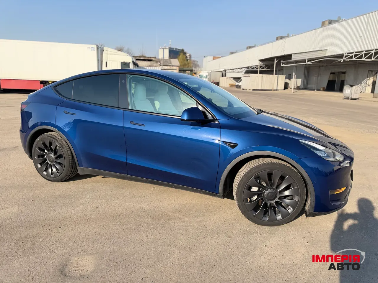 Tesla Model Y - фото 7