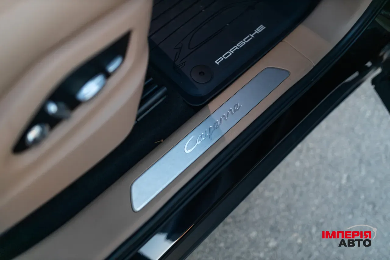 Porsche Cayenne - фото 20