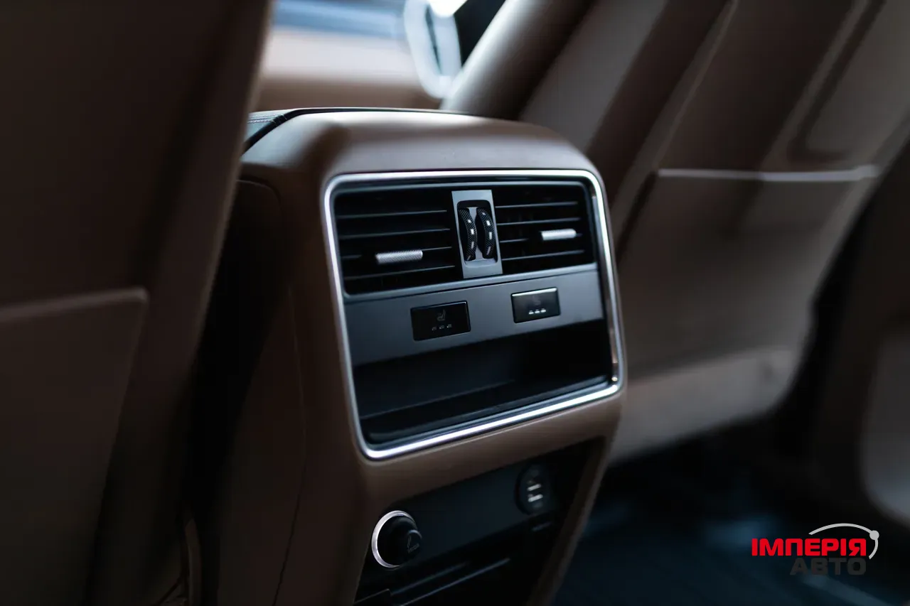 Porsche Cayenne - фото 23