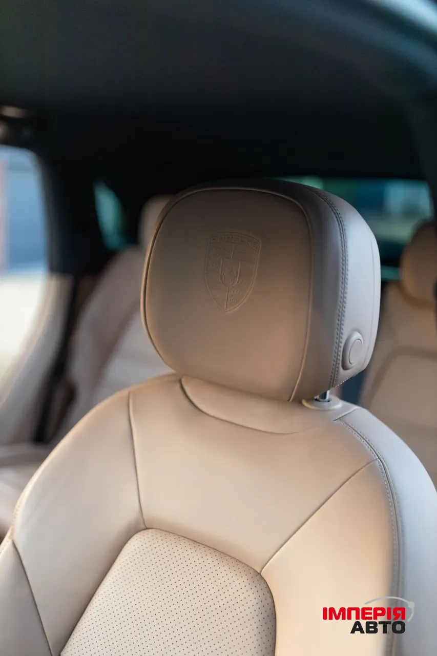 Porsche Cayenne - фото 36