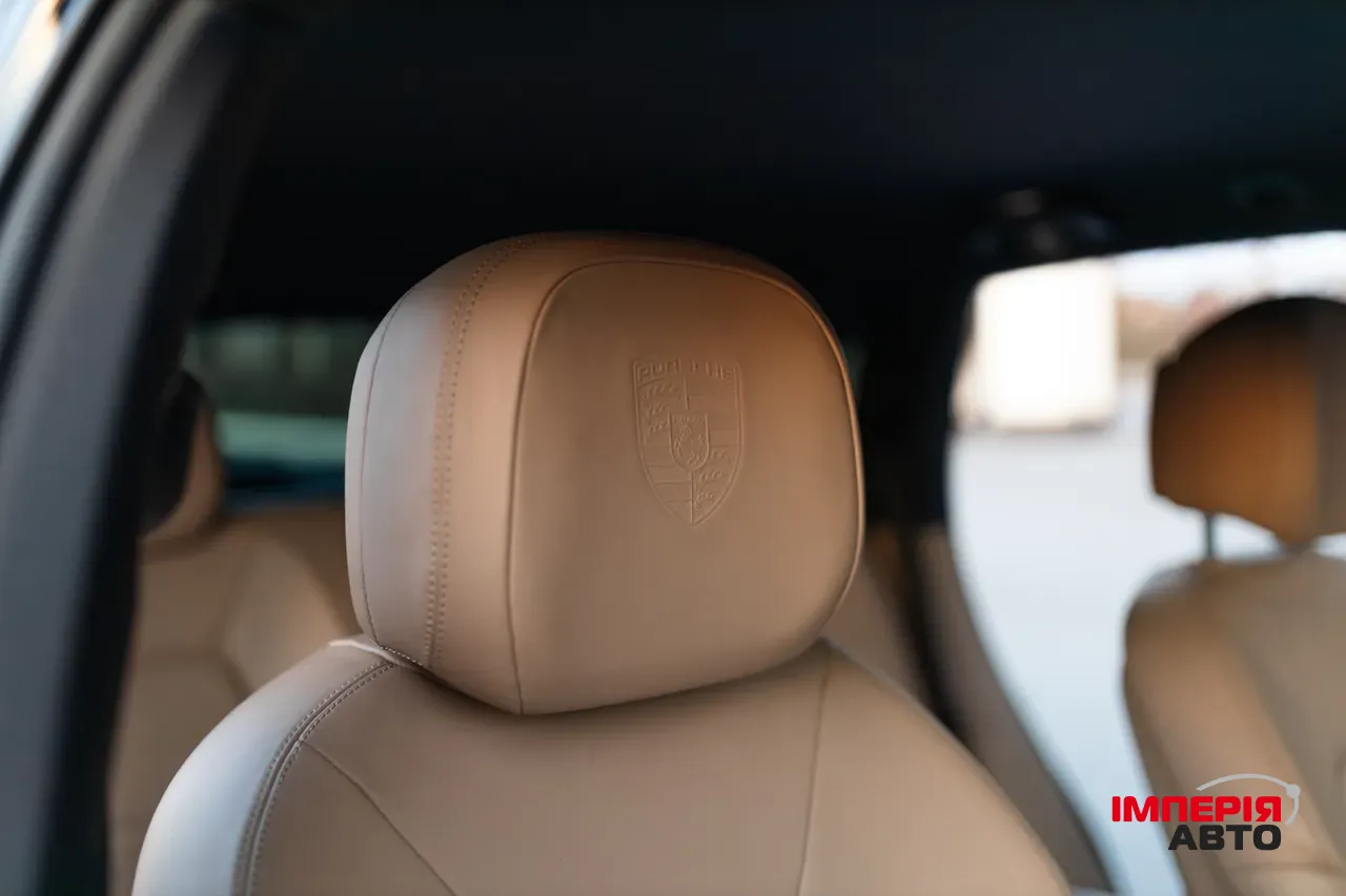 Porsche Cayenne - фото 13