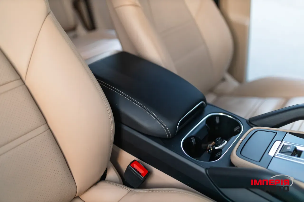 Porsche Cayenne - фото 16