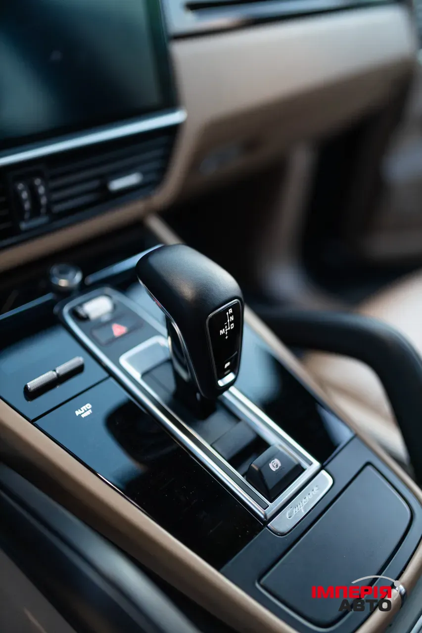 Porsche Cayenne - фото 32