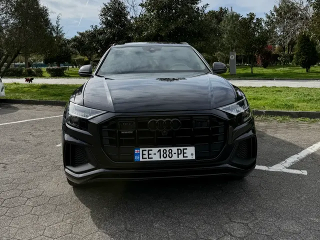 Audi Q8 - фото 2