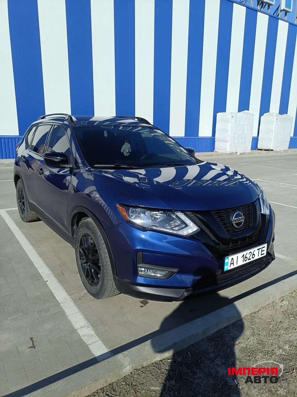Nissan Rogue - фото 1