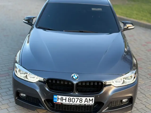 BMW 3 серії - фото 1
