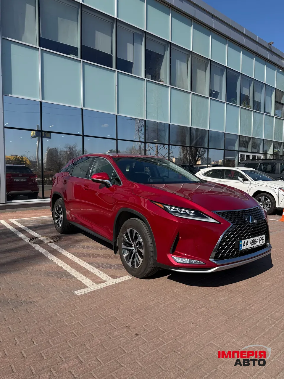 Lexus RX - фото 1