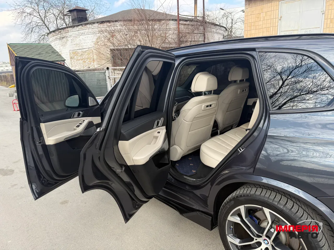 BMW X5 - фото 16