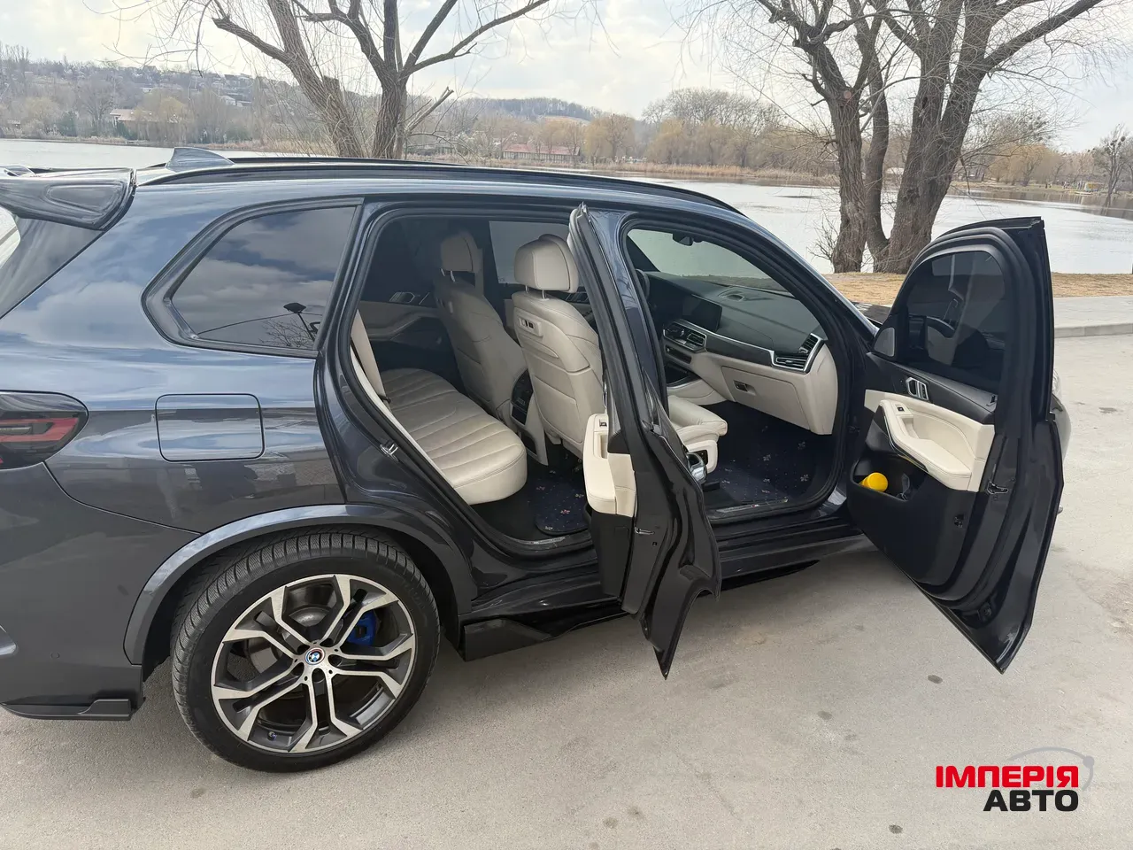 BMW X5 - фото 10