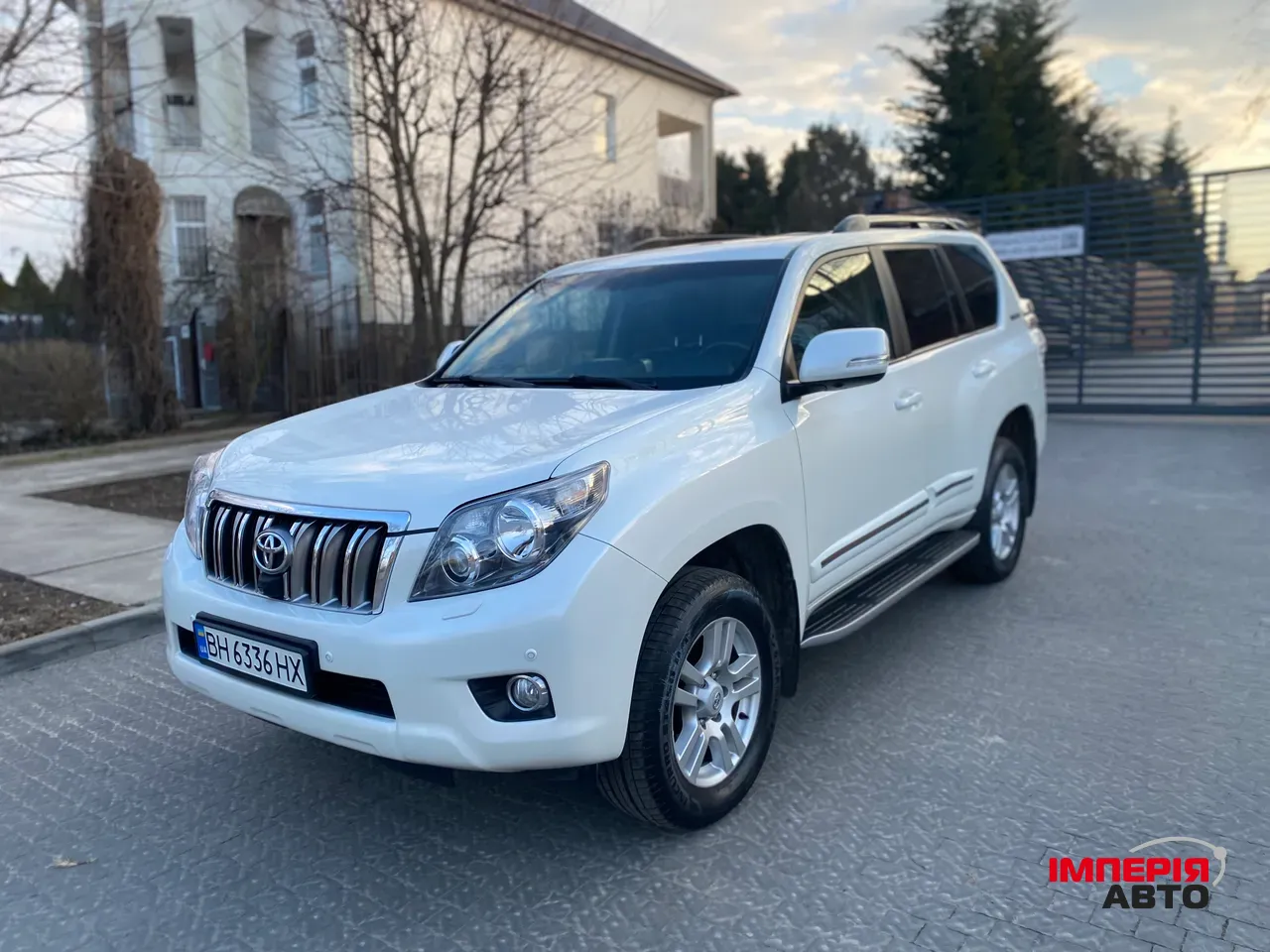 Toyota Land Cruiser Prado - фото 1