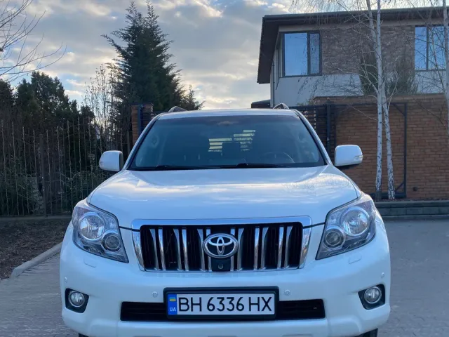 Toyota Land Cruiser Prado - фото 3