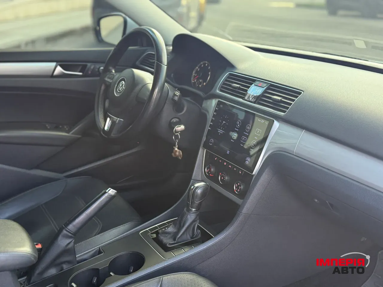 Volkswagen Passat - фото 10