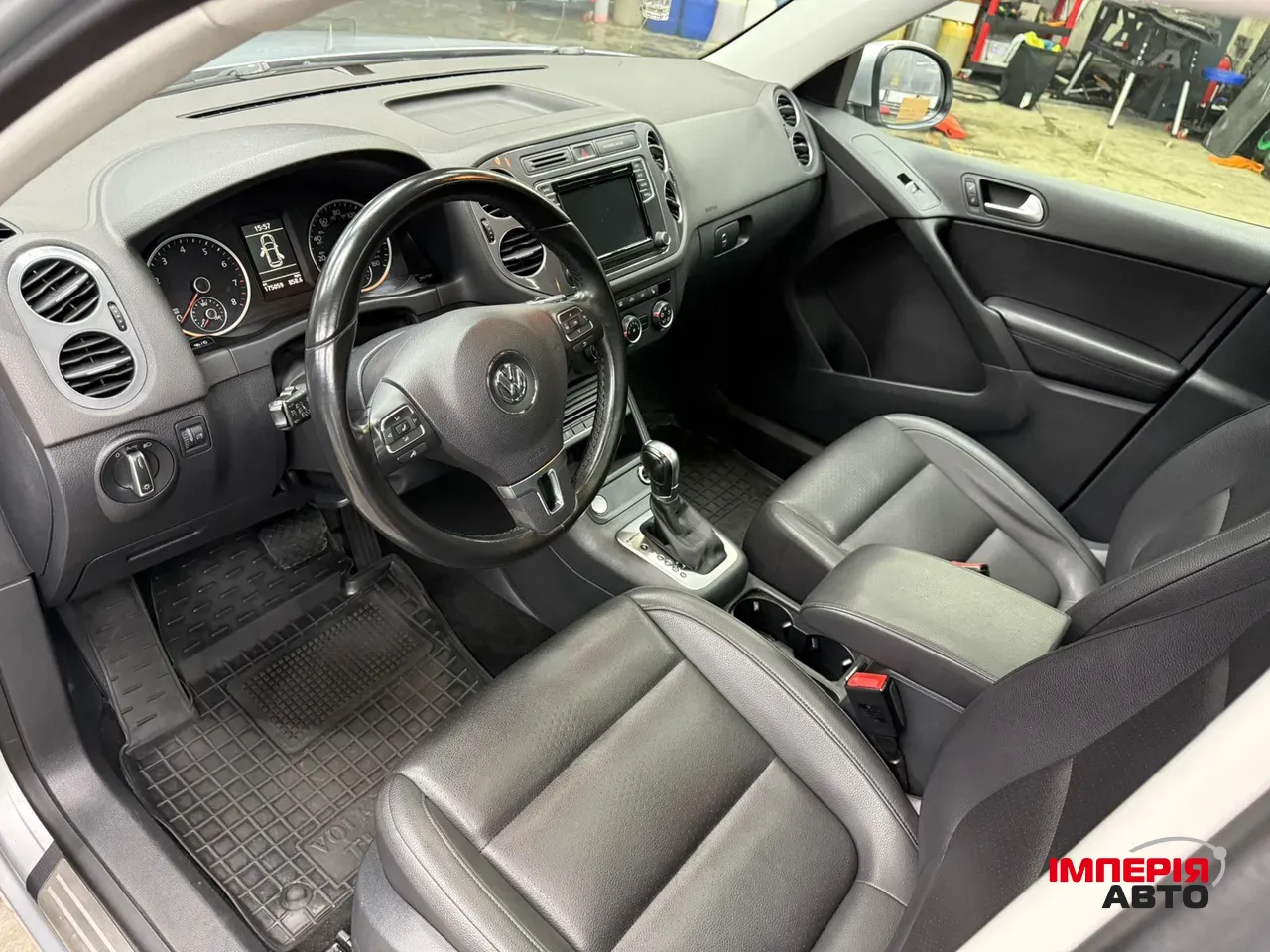 Volkswagen Tiguan - фото 7