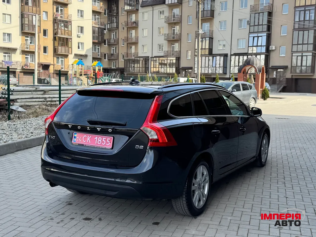 Volvo V60 - фото 9