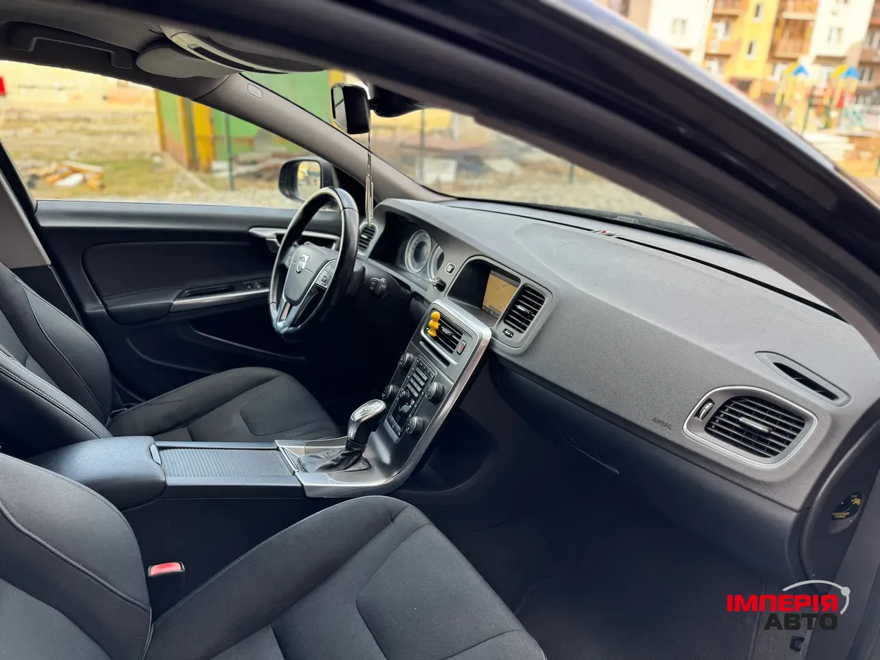 Volvo V60 - фото 25