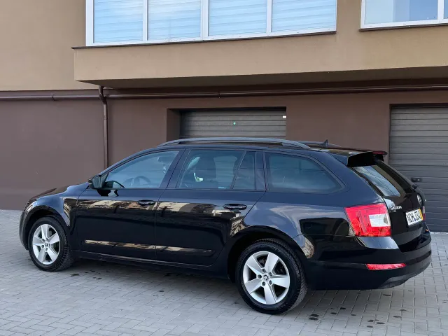 Skoda Octavia - фото 5