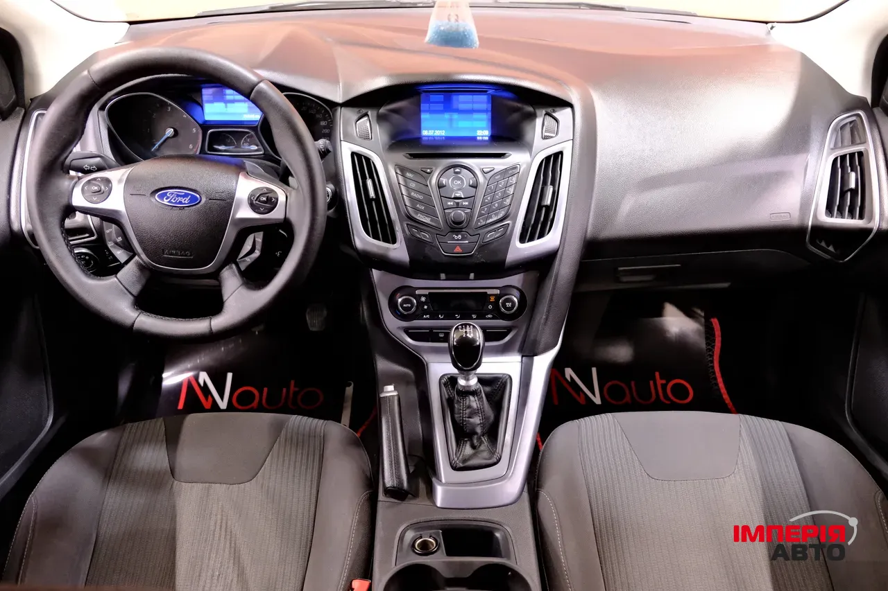 Ford Focus - фото 7