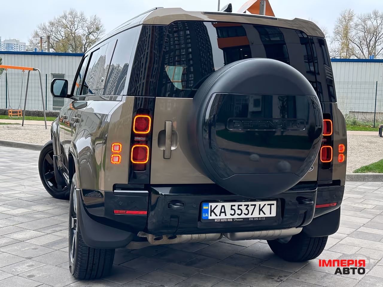 Land Rover Defender - фото 2