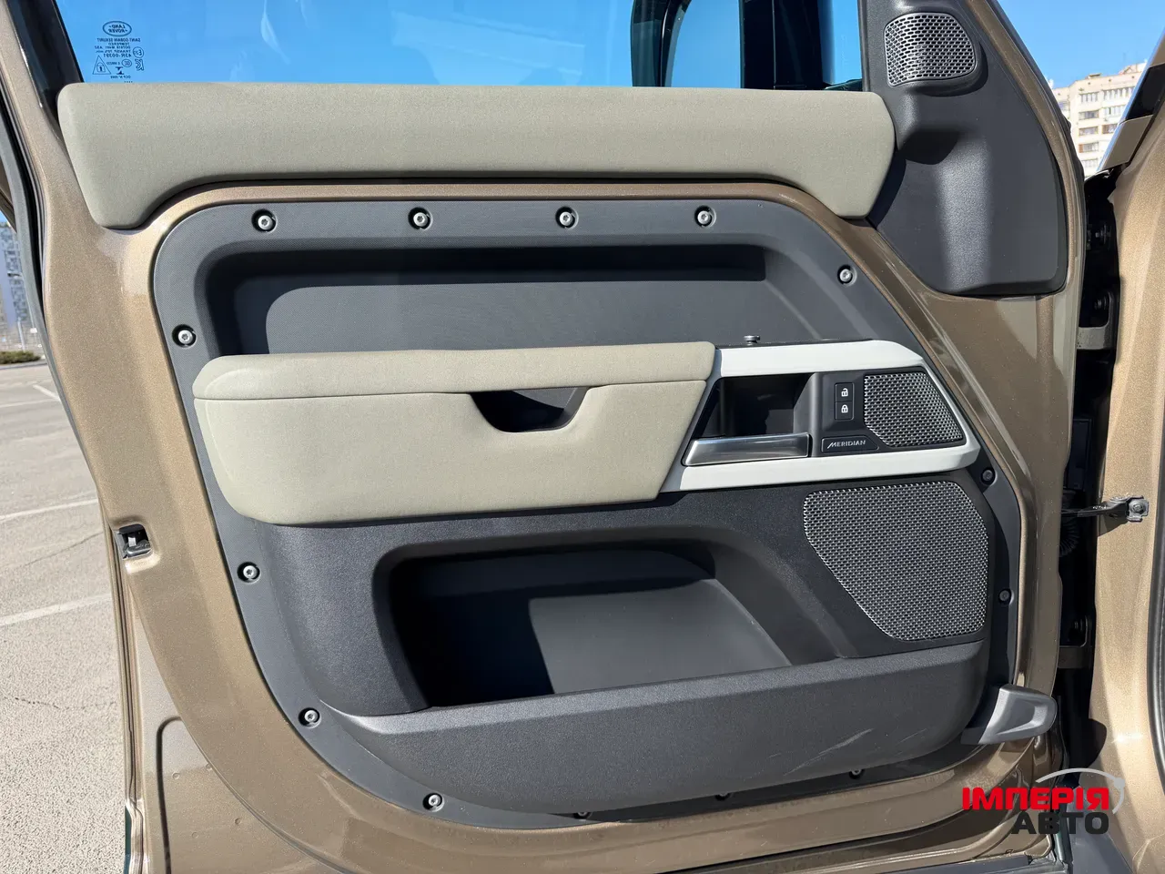 Land Rover Defender - фото 14