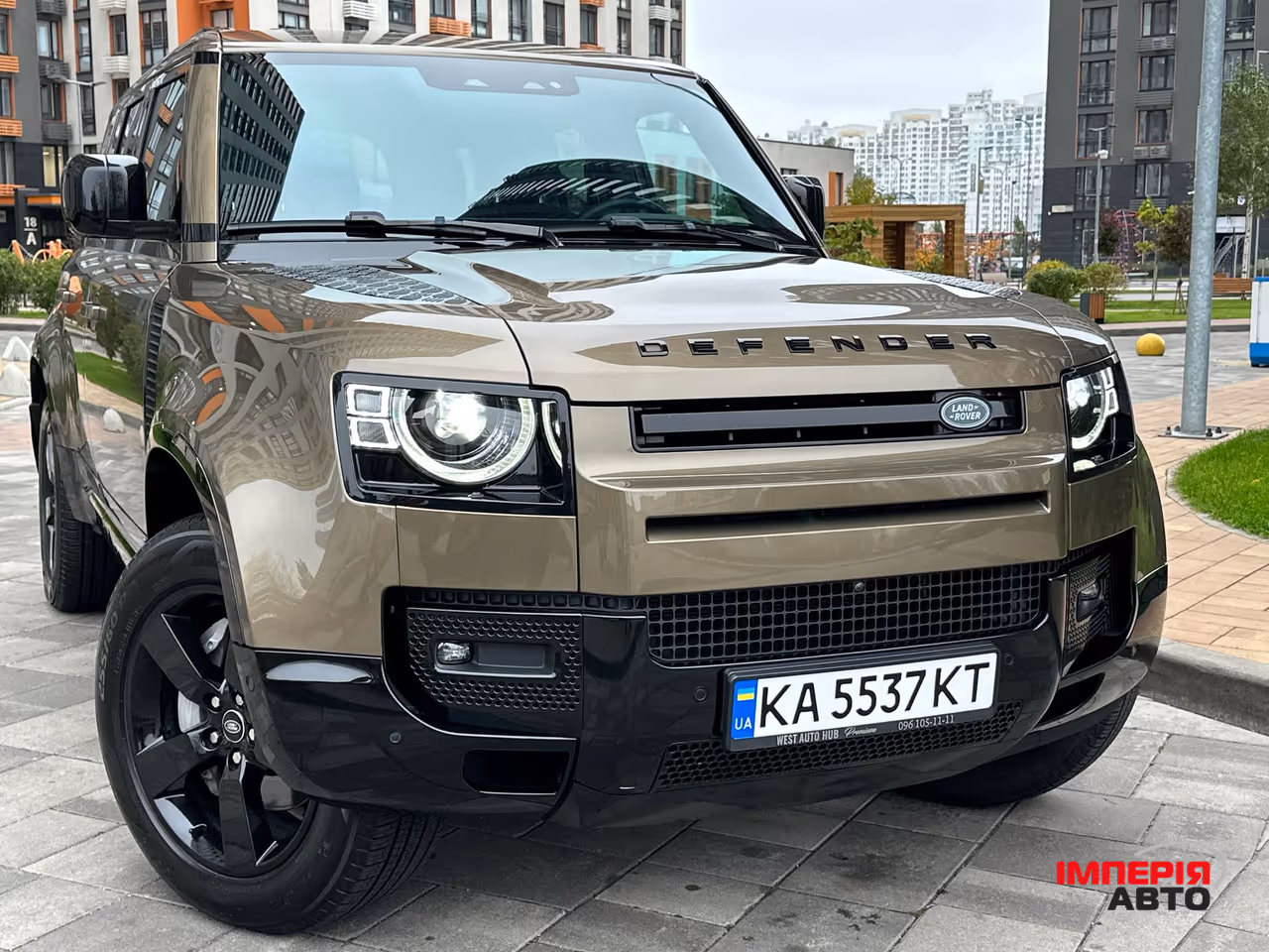 Land Rover Defender - фото 1