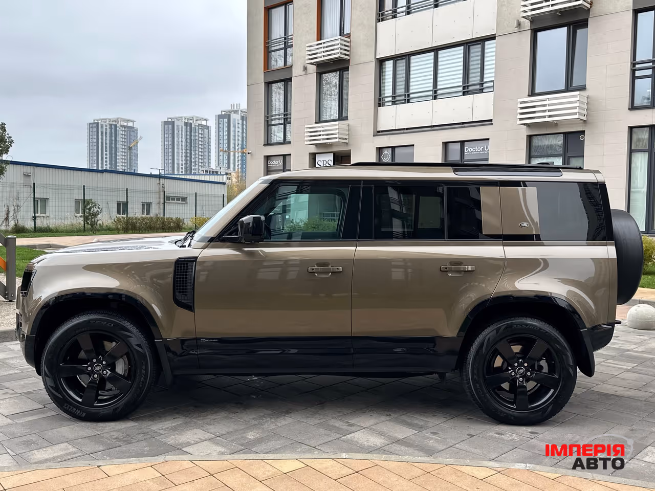 Land Rover Defender - фото 12