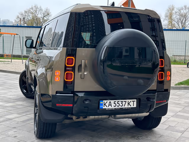 Land Rover Defender - фото 2