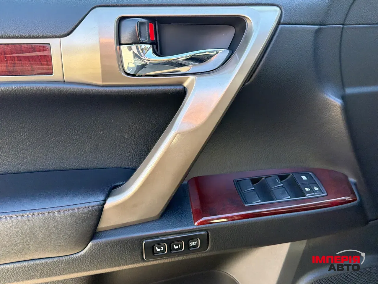 Lexus GX - фото 14