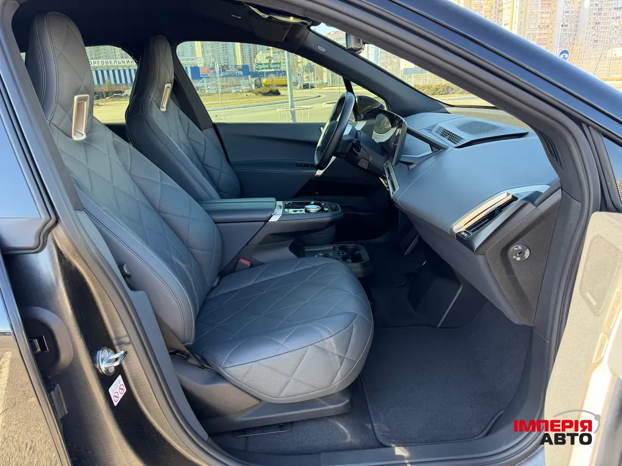 BMW iX - фото 21