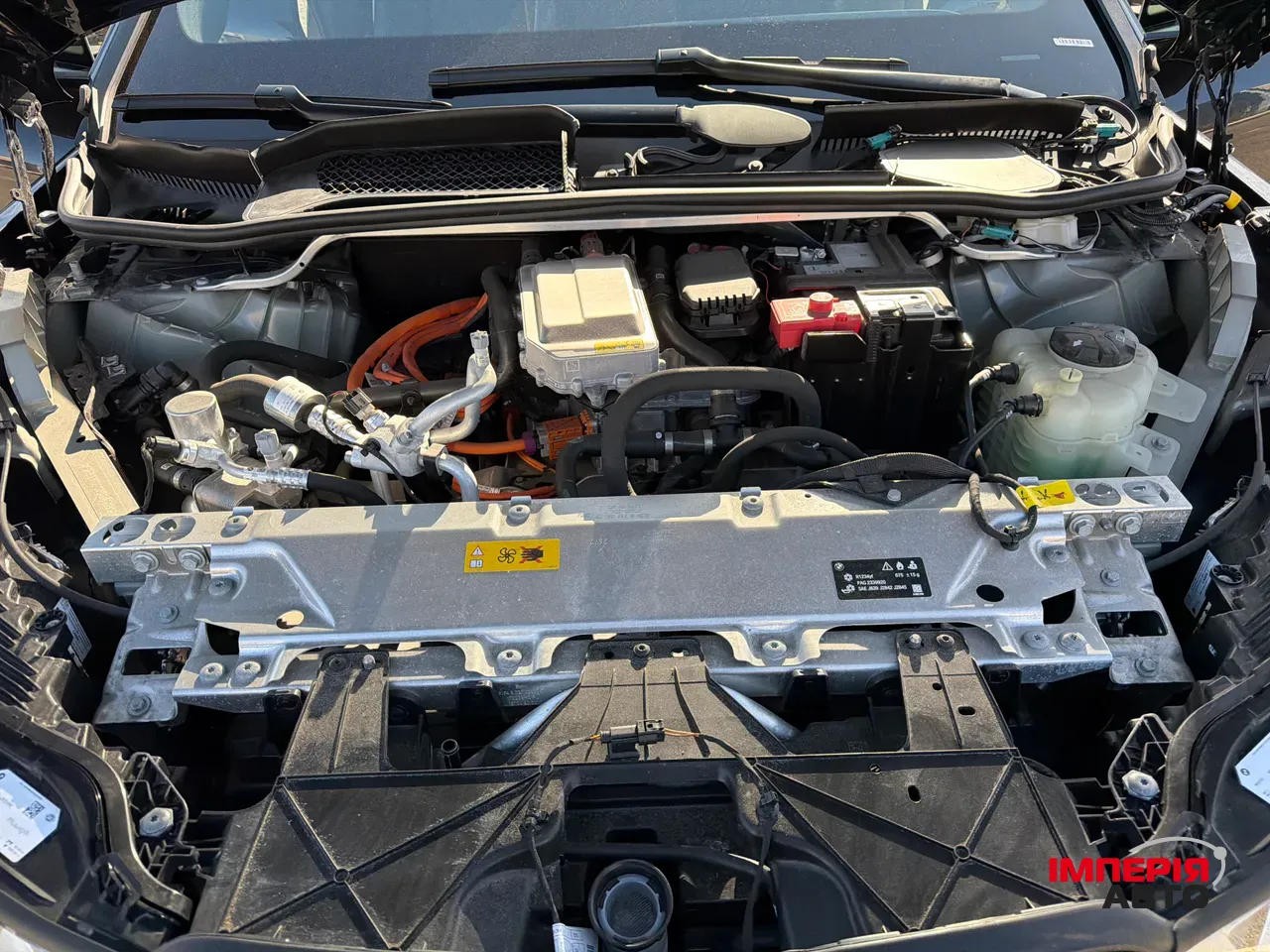 BMW iX - фото 39