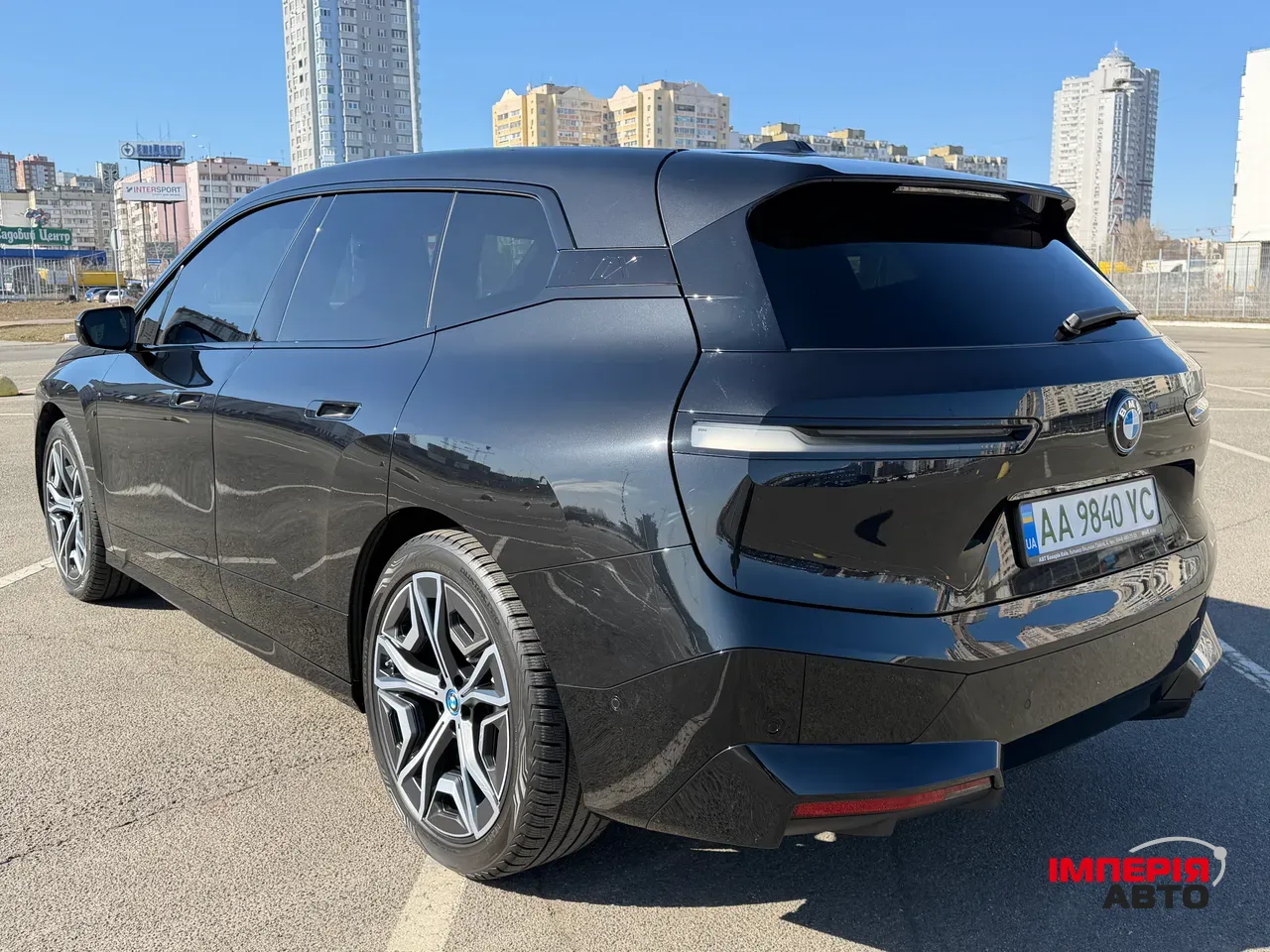 BMW iX - фото 10