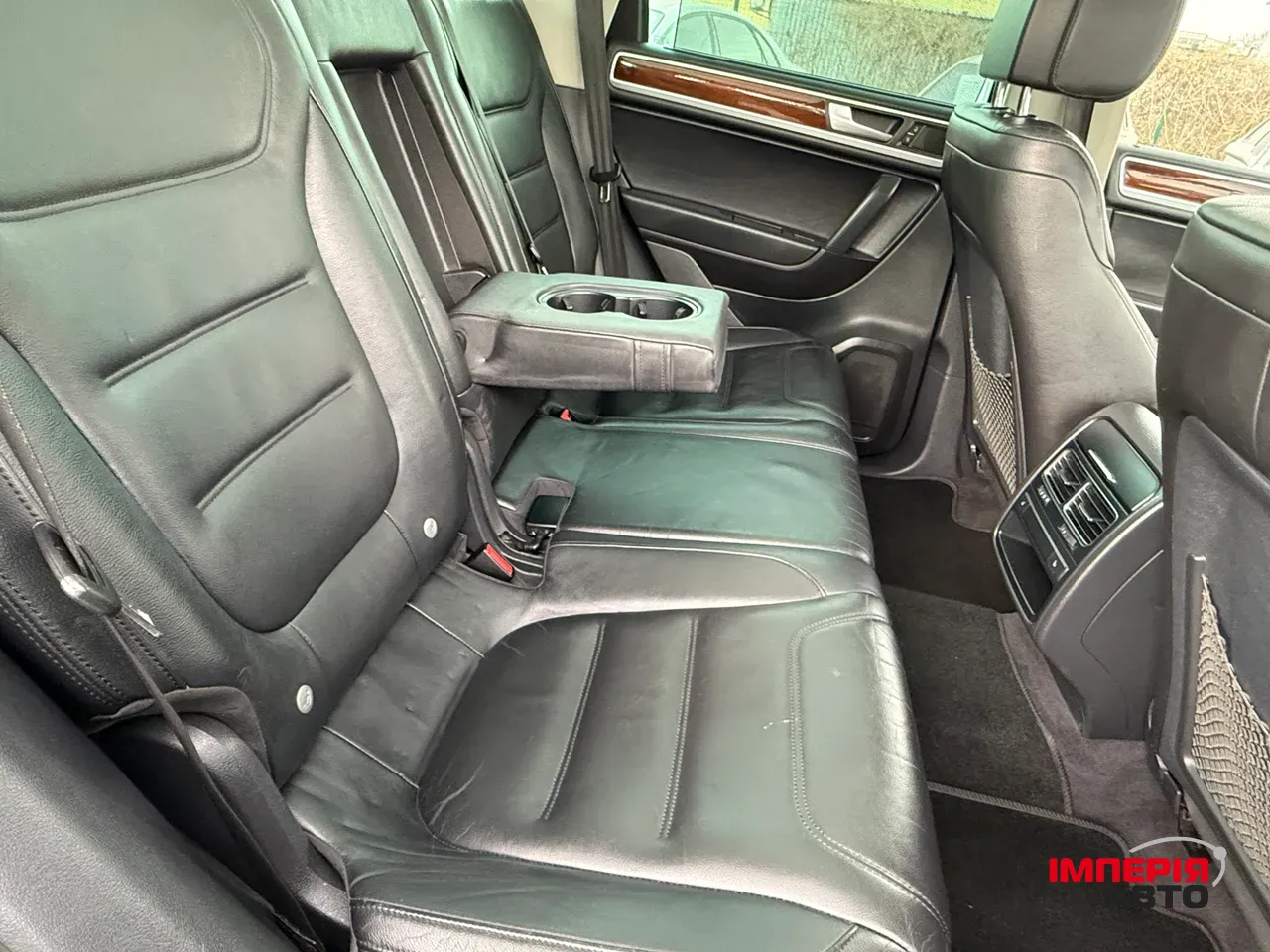 Volkswagen Touareg - фото 16