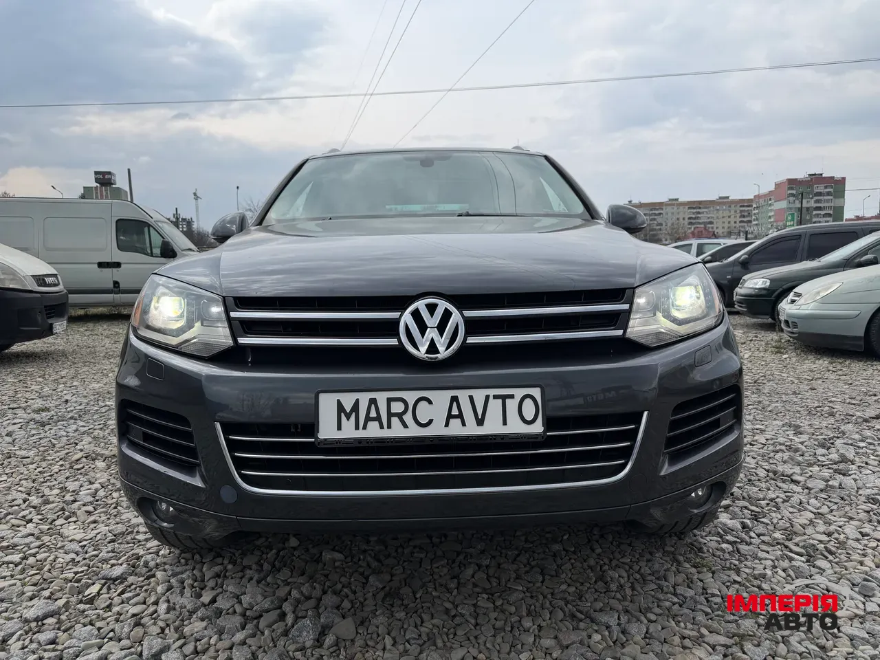 Volkswagen Touareg - фото 1