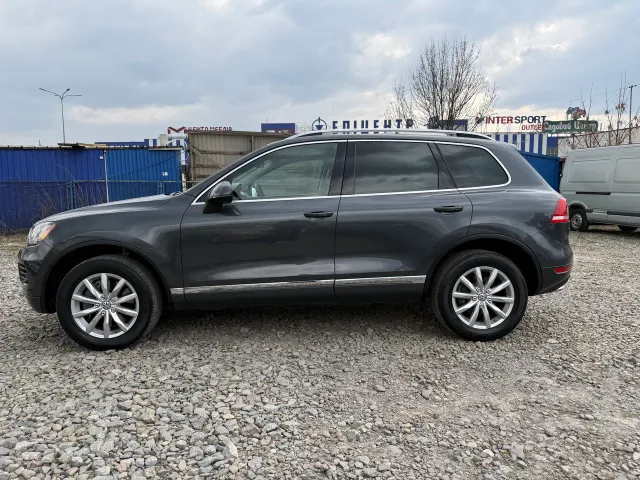 Volkswagen Touareg - фото 5