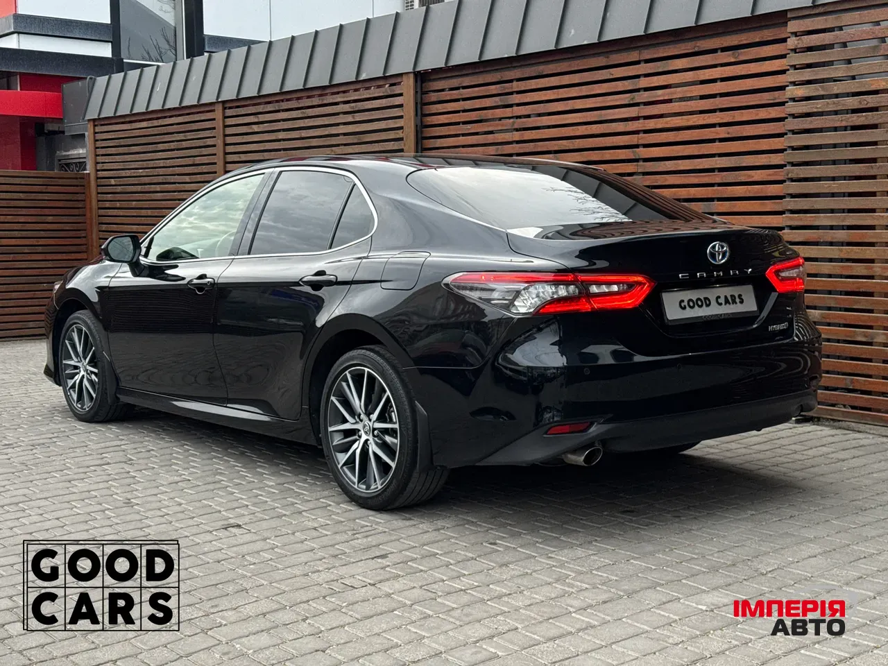 Toyota Camry - фото 5