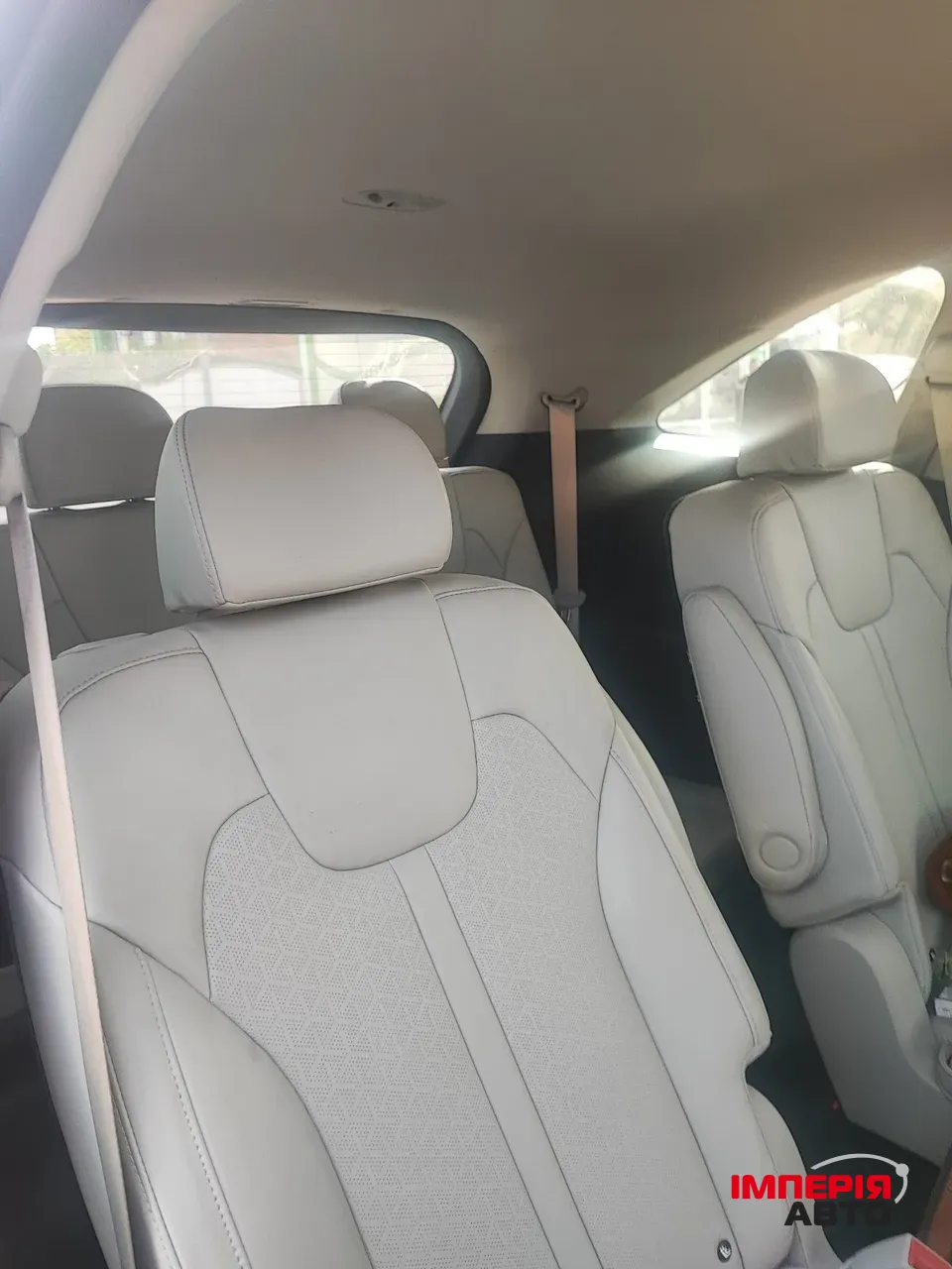 Kia Sorento - фото 11