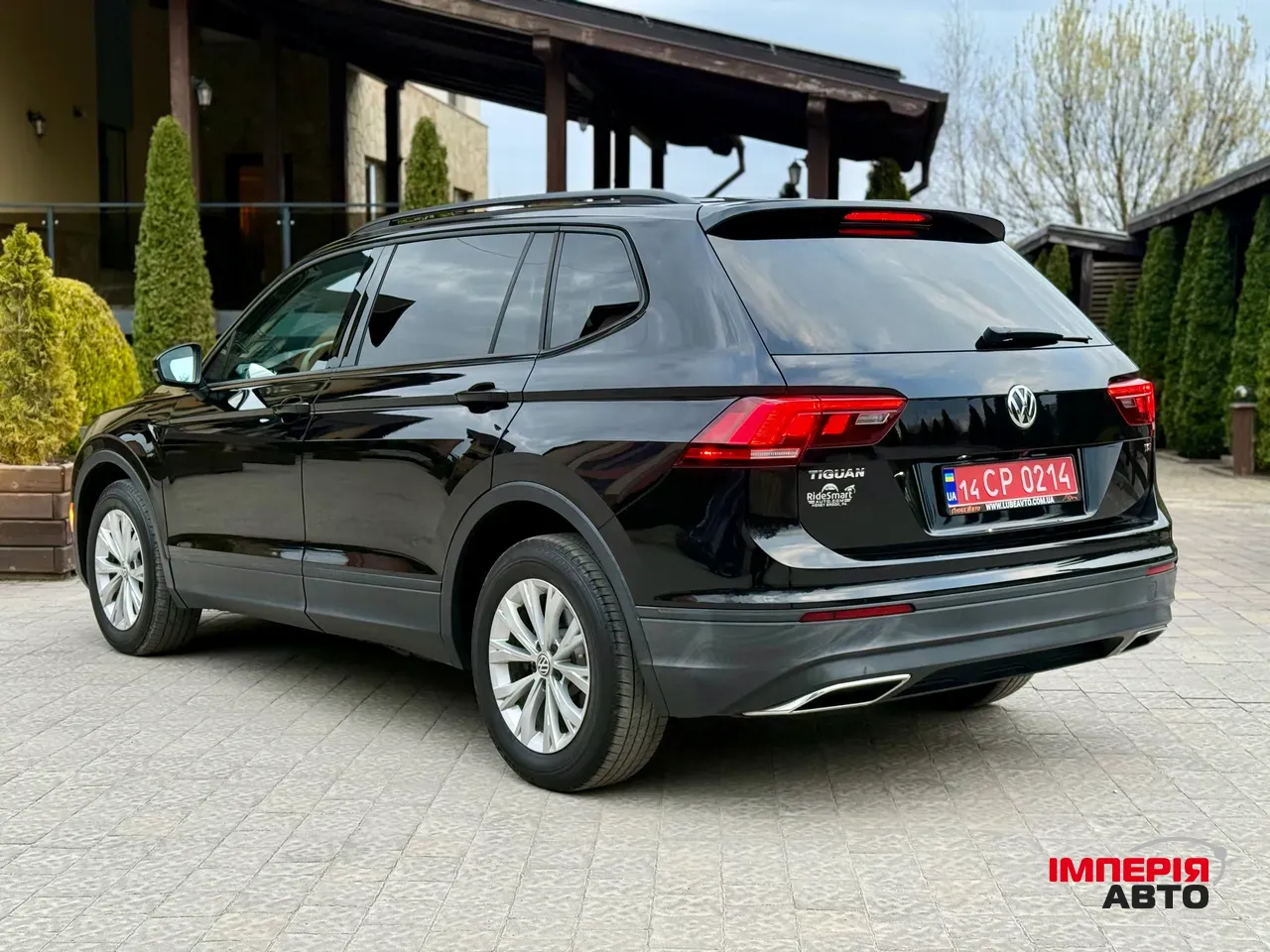 Volkswagen Tiguan - фото 18