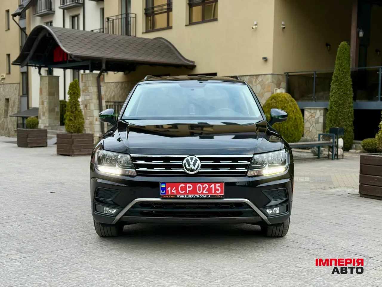 Volkswagen Tiguan - фото 1