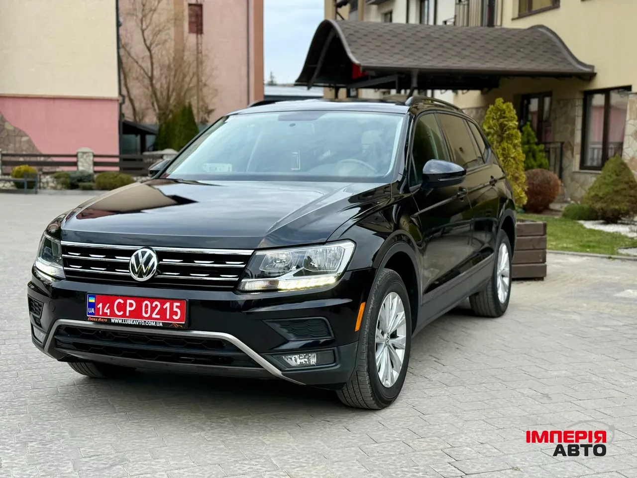 Volkswagen Tiguan - фото 6
