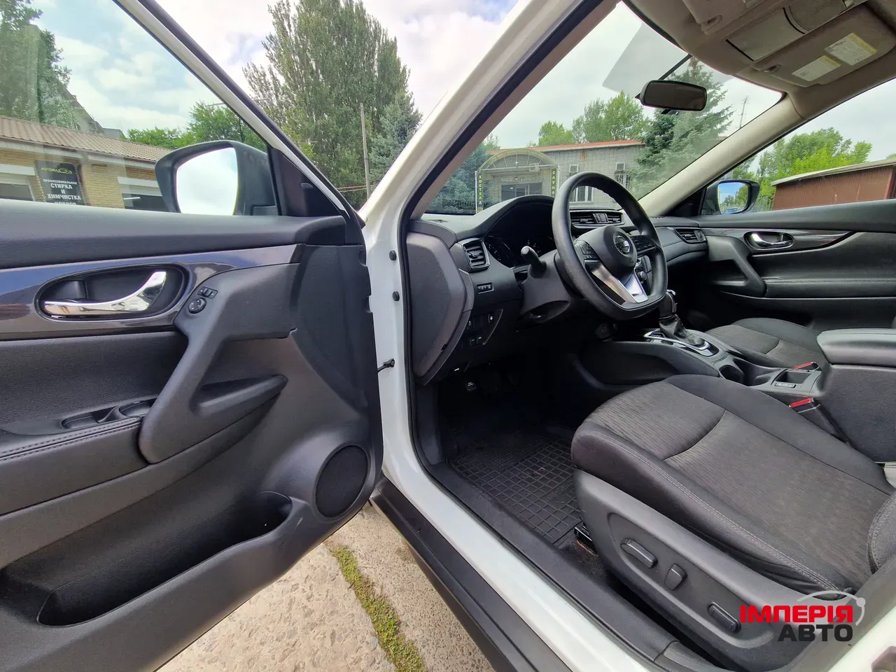 Nissan Rogue - фото 15