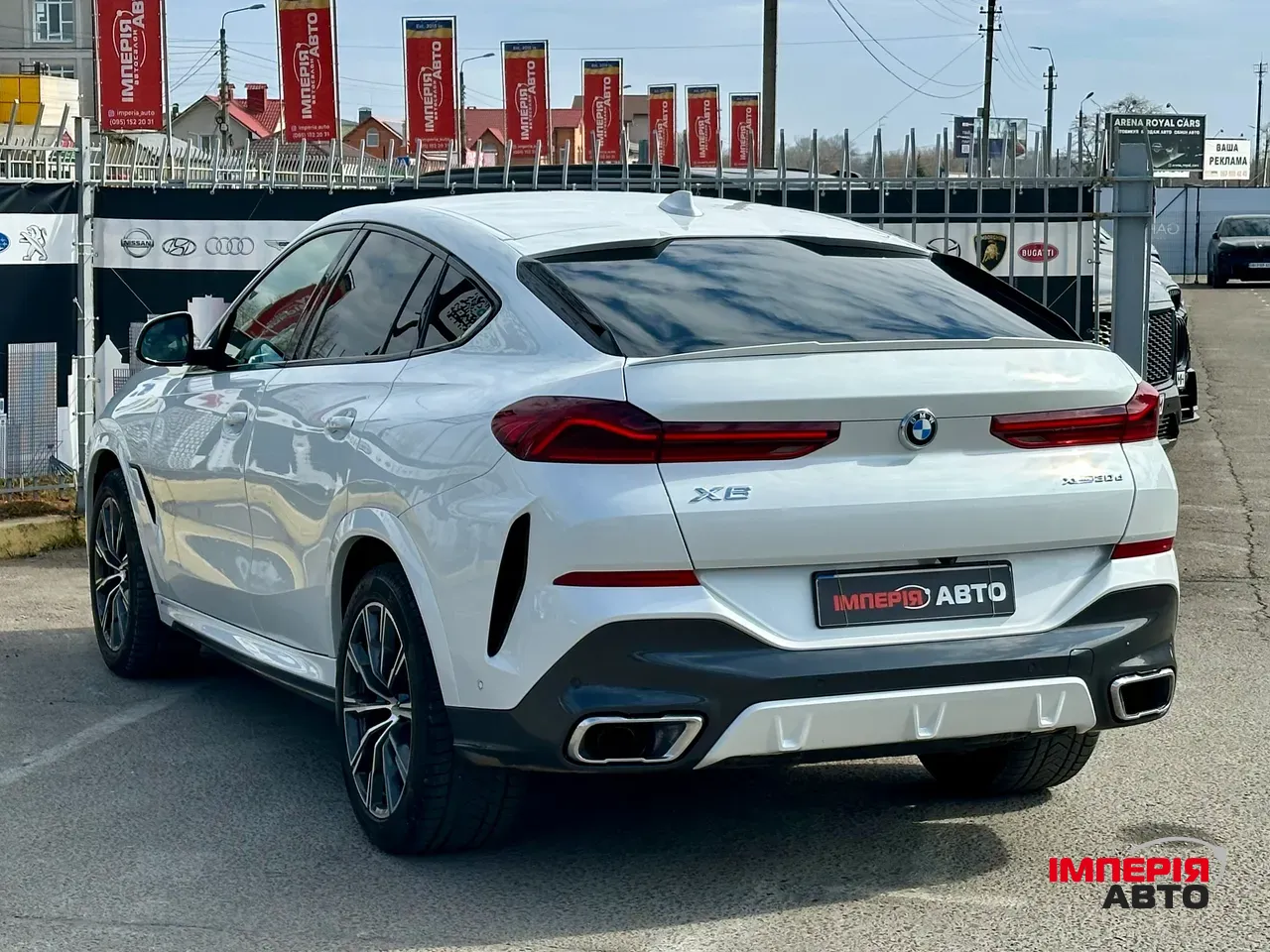BMW X6 - фото 6