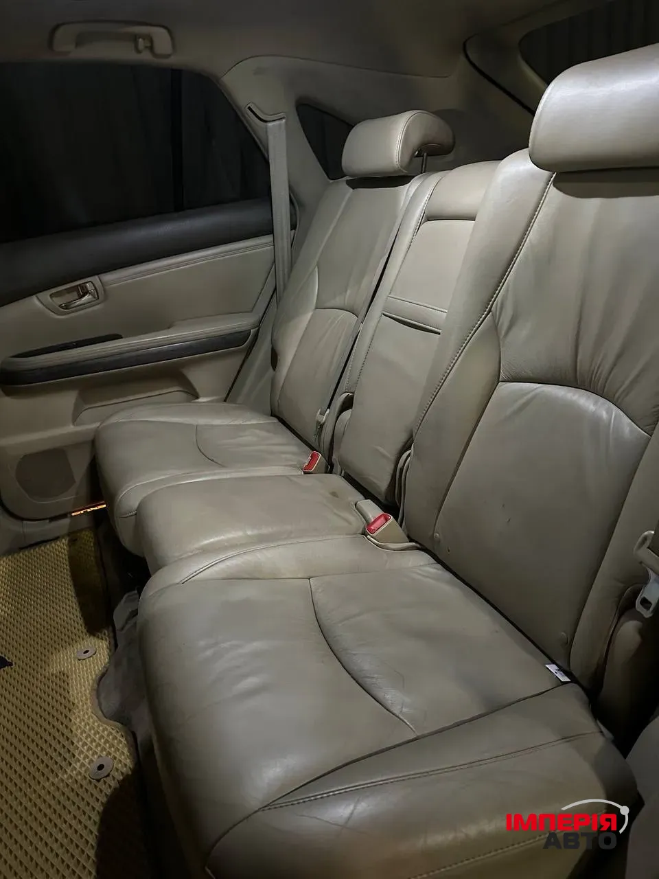 Lexus RX - фото 19