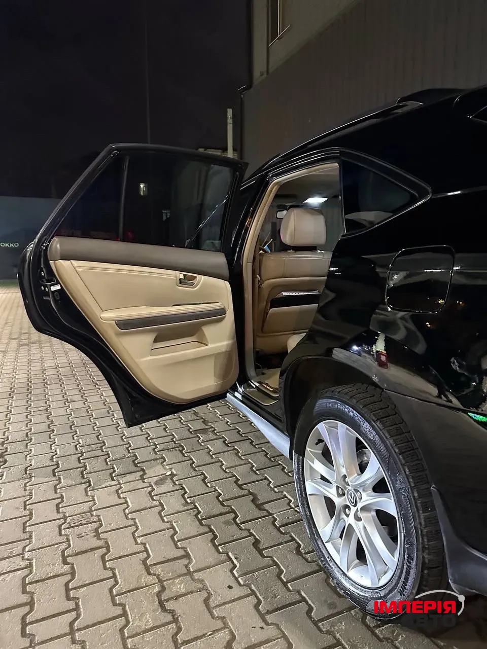 Lexus RX - фото 14