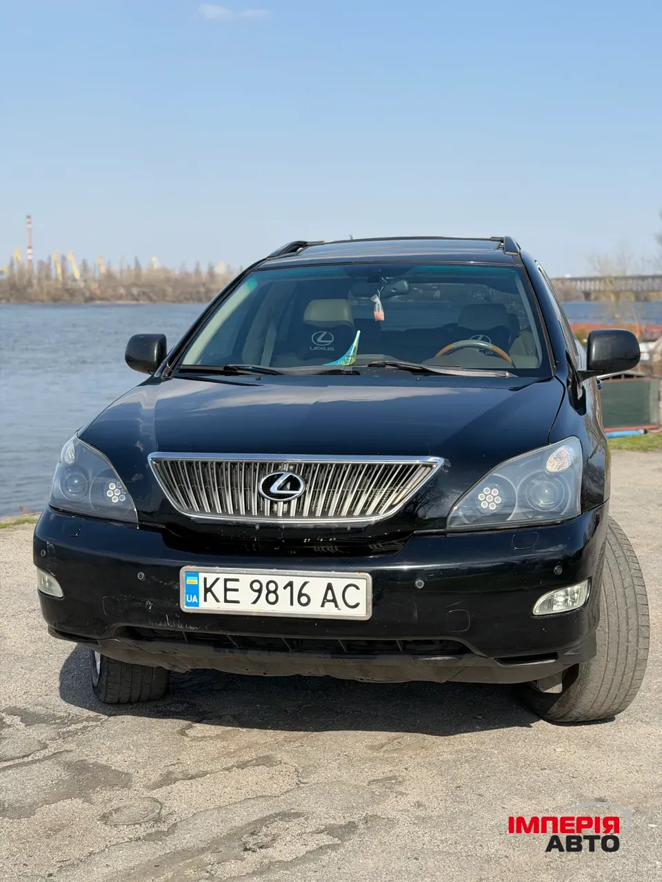 Lexus RX - фото 1