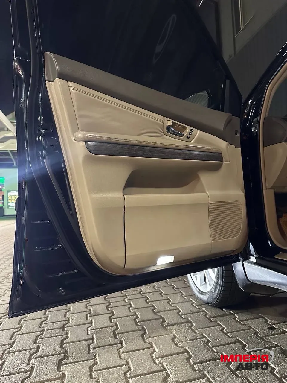 Lexus RX - фото 12