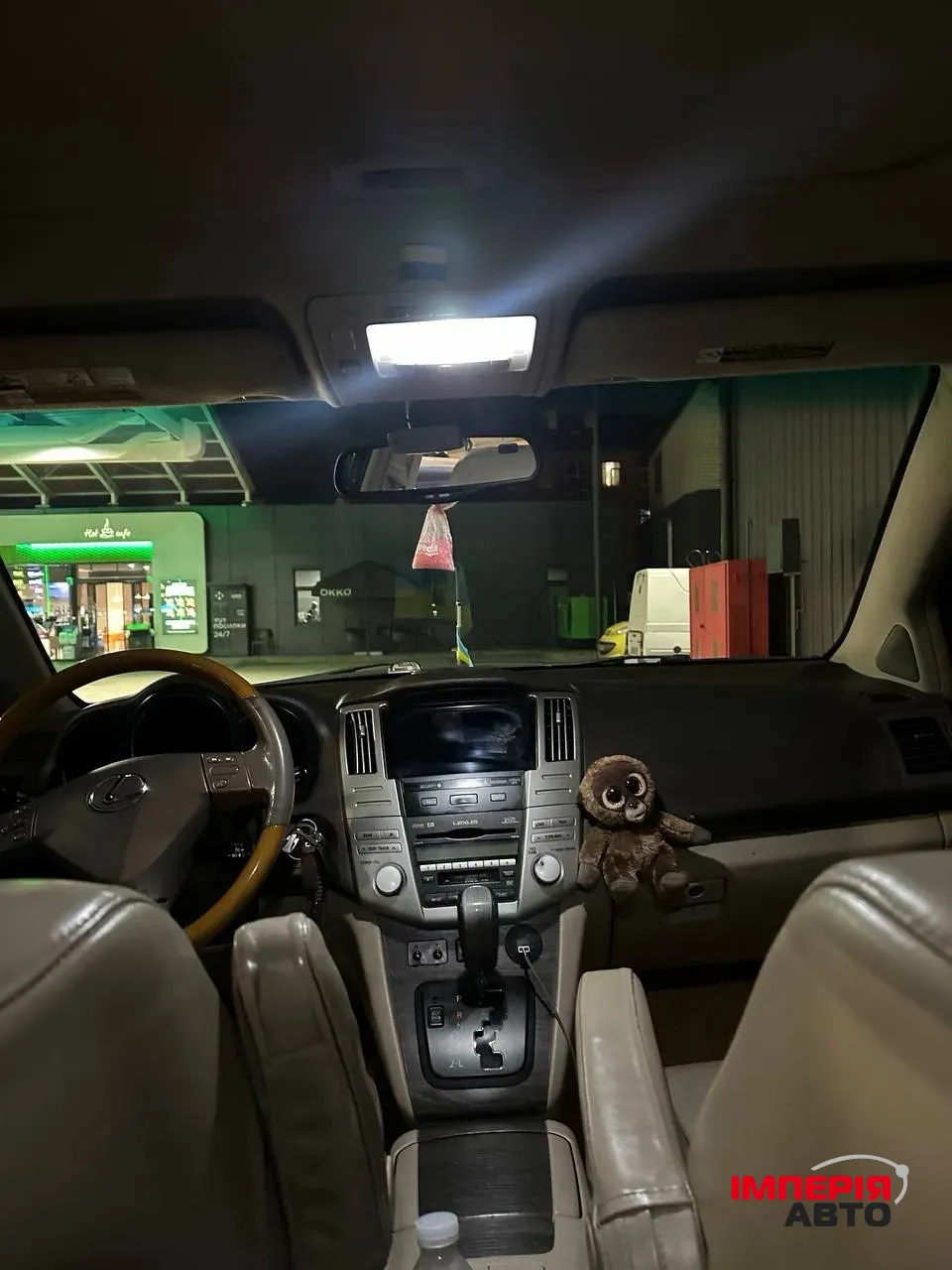 Lexus RX - фото 21