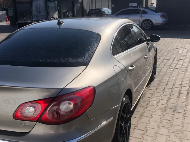 Volkswagen Passat CC - фото 2